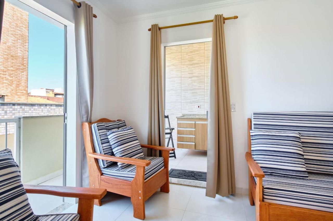 Apartamento com 02 dormitórios bem equipado com Ar condicionado - 100 metros da Praia Ubatuba Exterior foto
