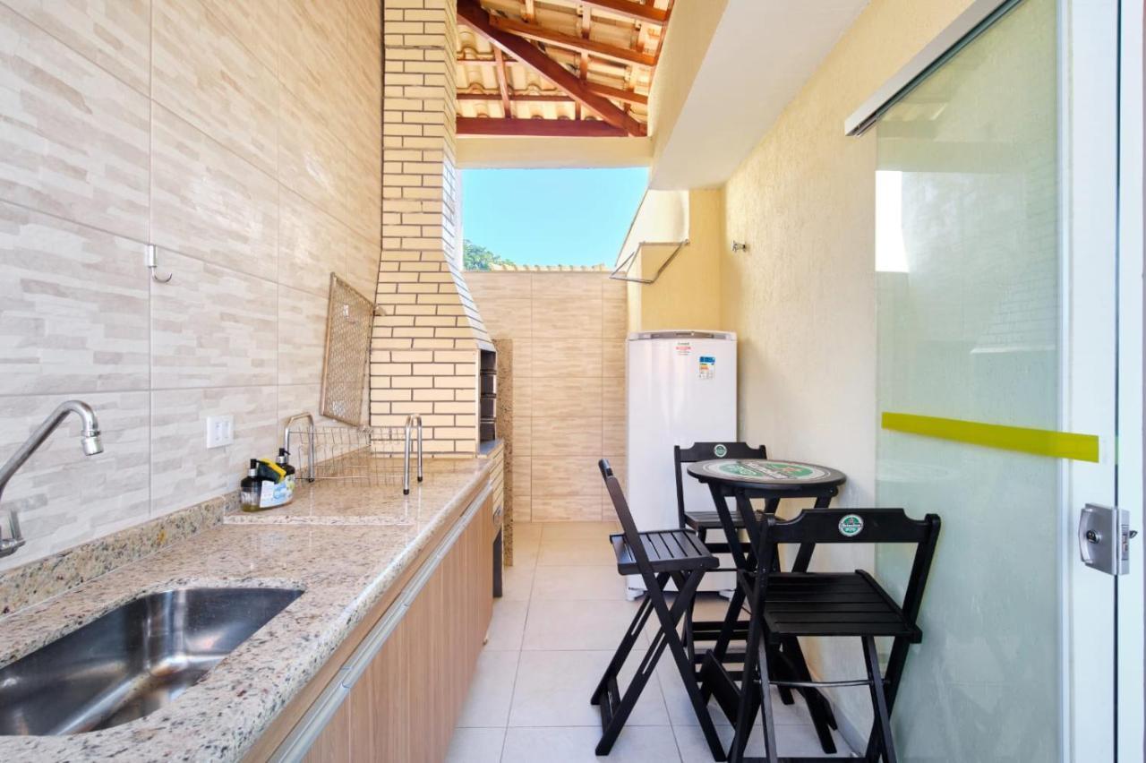 Apartamento com 02 dormitórios bem equipado com Ar condicionado - 100 metros da Praia Ubatuba Exterior foto